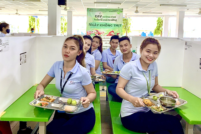 Redefining dining to enhance healthy mindsets
